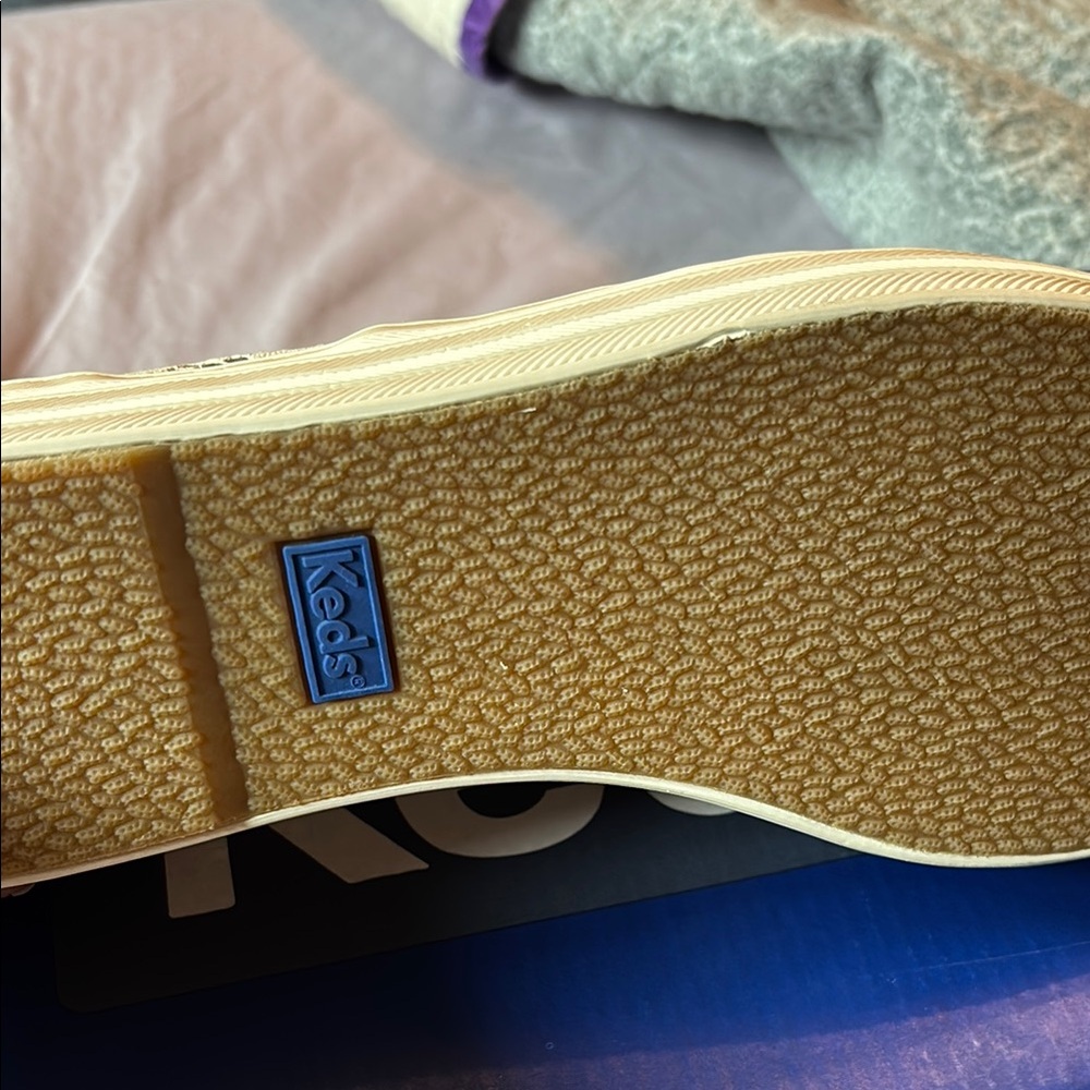 Keds White Cream Sneakers Classic Canvas Style - Picture 5 of 6